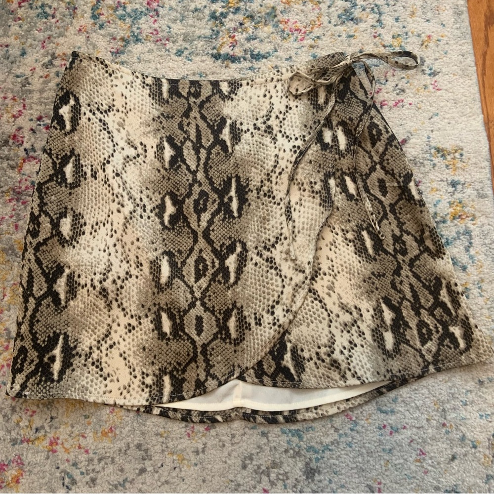Le Lis Animal Print Wrap Skirt